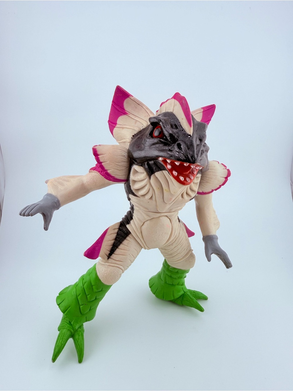 Vintage Bandai 1993 Mighty Morphin Power Rangers Pirantishead Action Figure toy